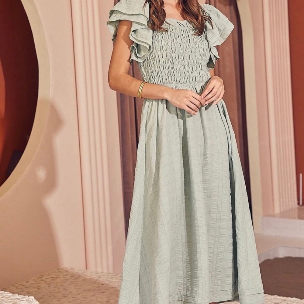 New Miou Muse Sea Green Smocked Ruffle Midi Dress‎ Size Small